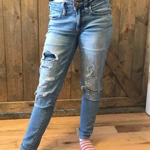 American eagle patched jeans